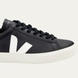 Campo Easy Two-Tone Leather Sneakers, size 40